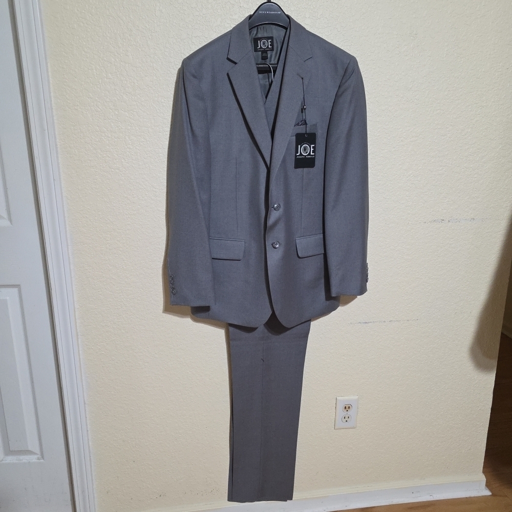 Joseph Abboud Charcoal 3-piece Suit Jacket And Vest Sz 41R Pants Sz 35 Waist